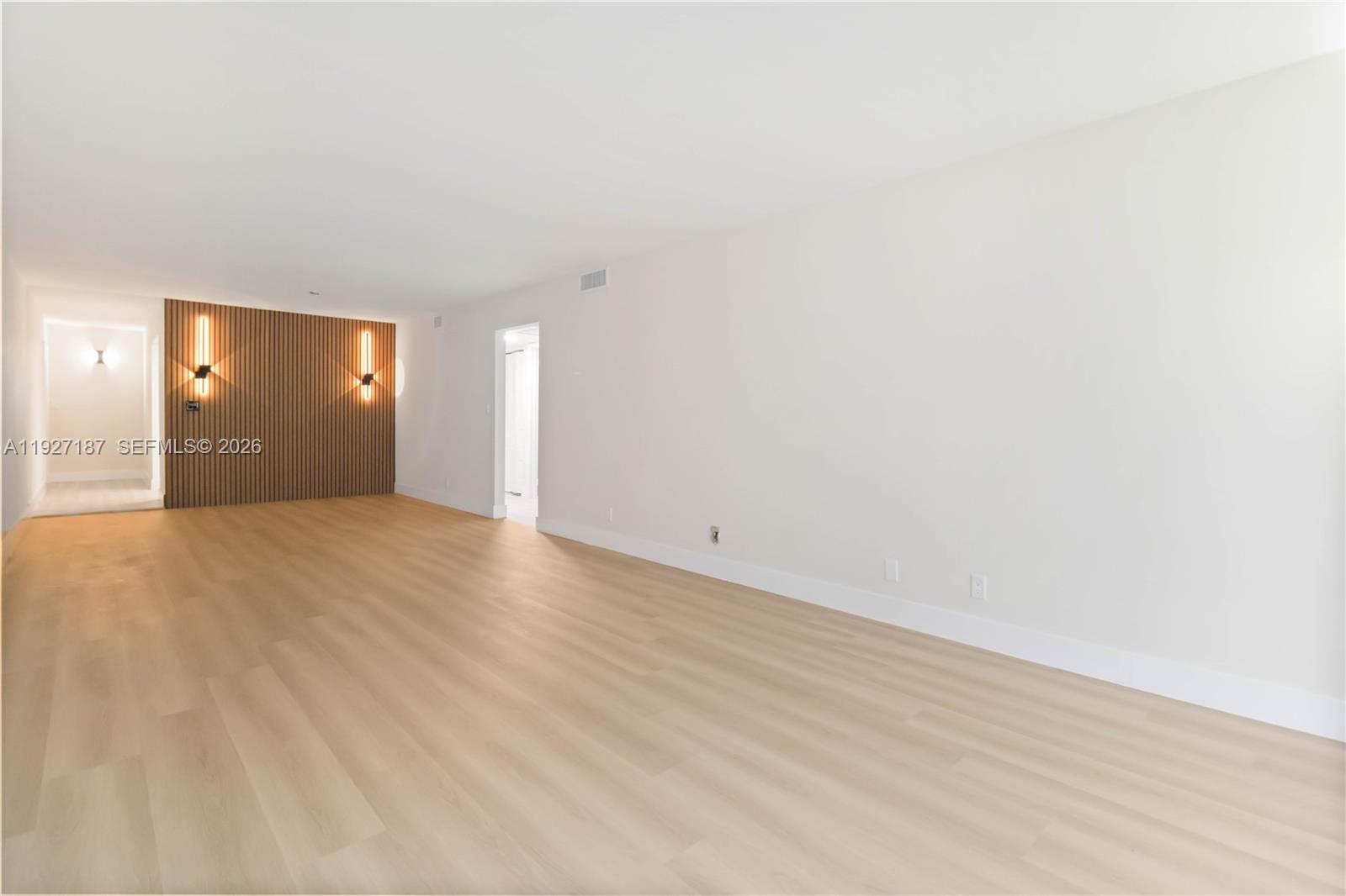 1805 Eleuthera Pt # A2