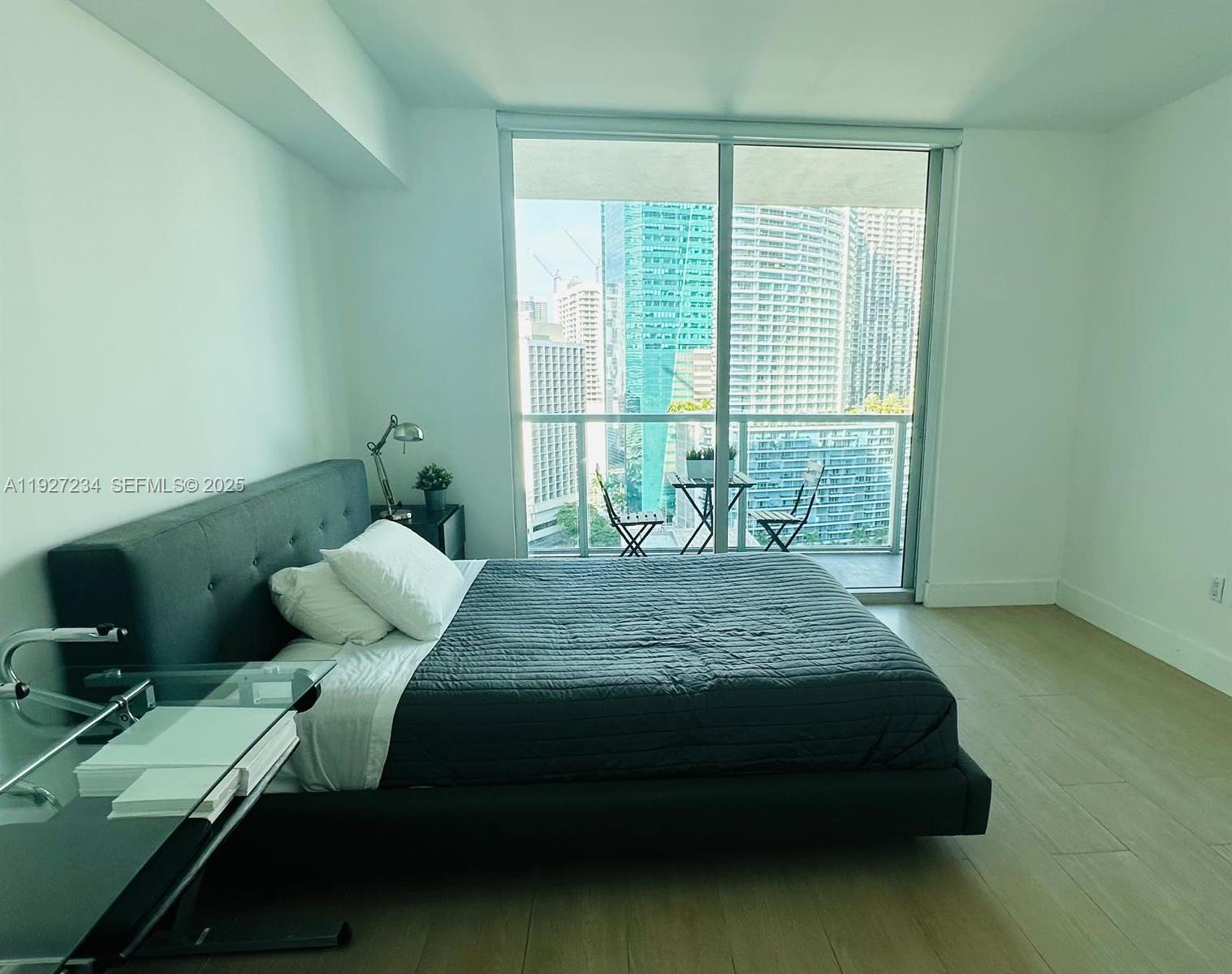 500 Brickell Ave # 2205