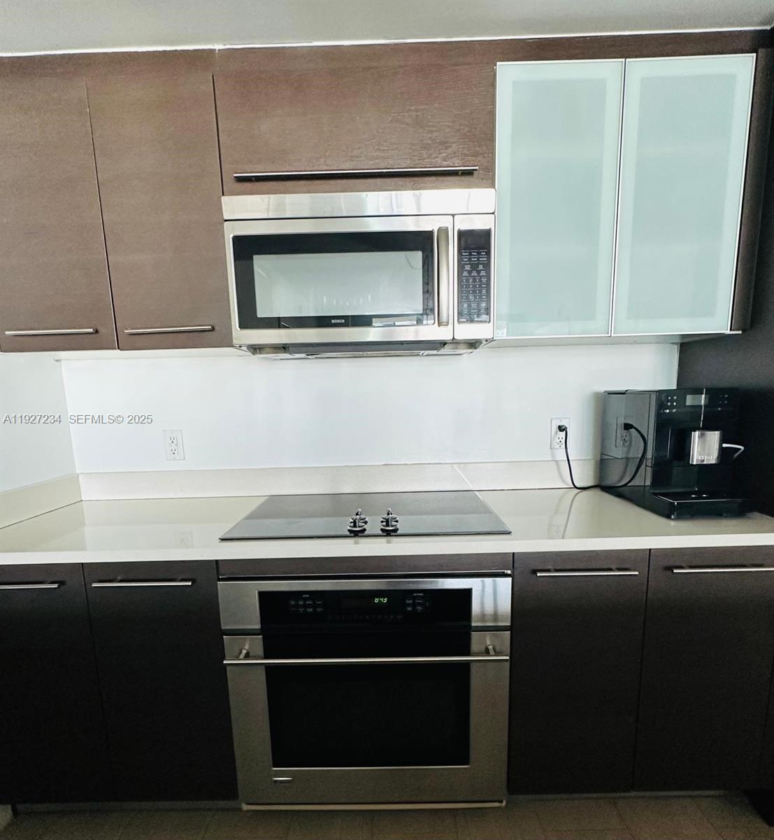 500 Brickell Ave # 2205