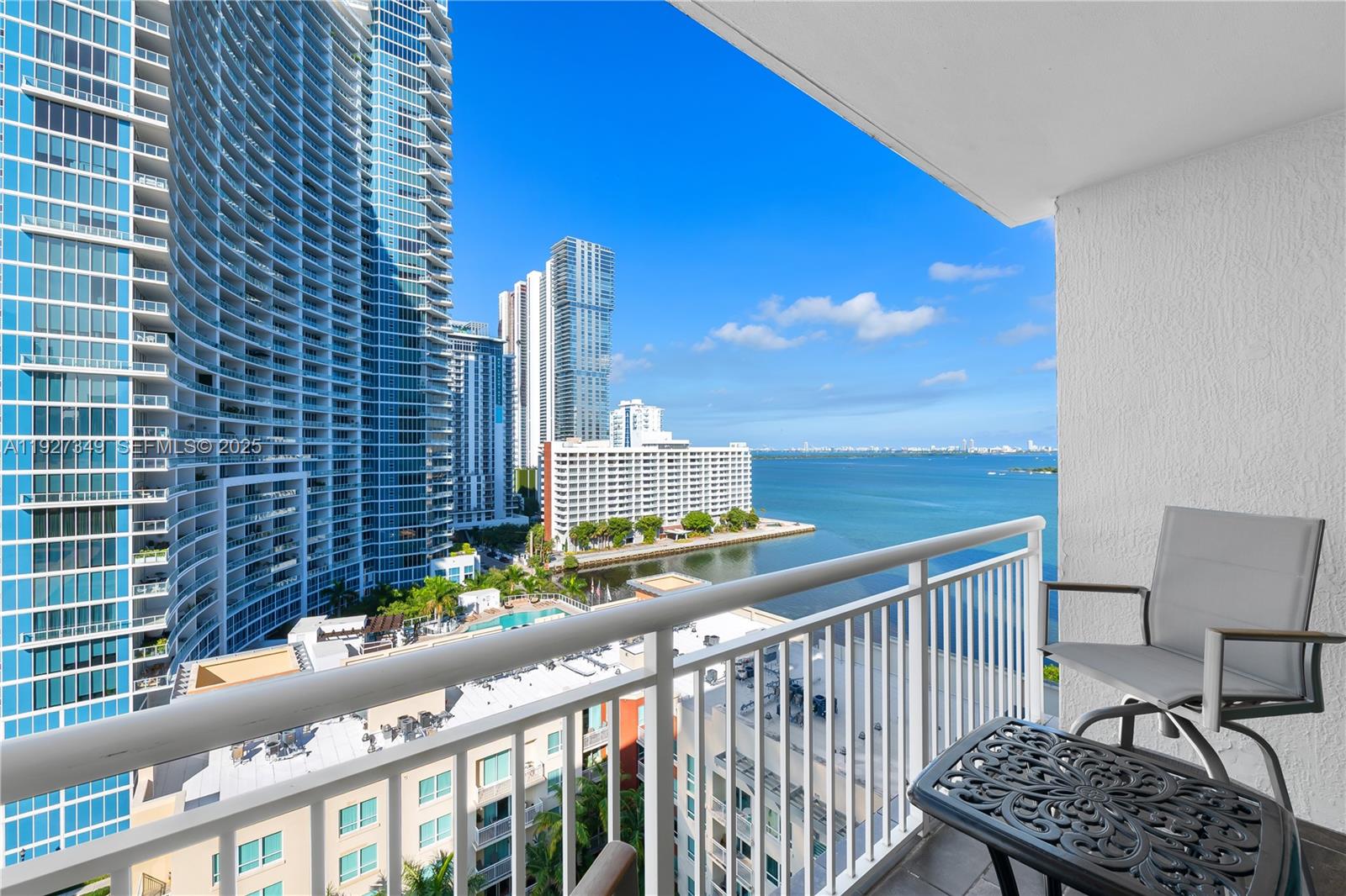 2000 N Bayshore Dr # 1503