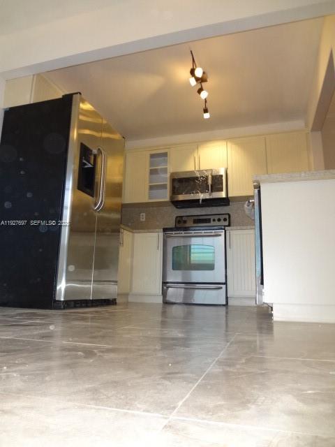 452 NE 210th Circle Ter # 2037