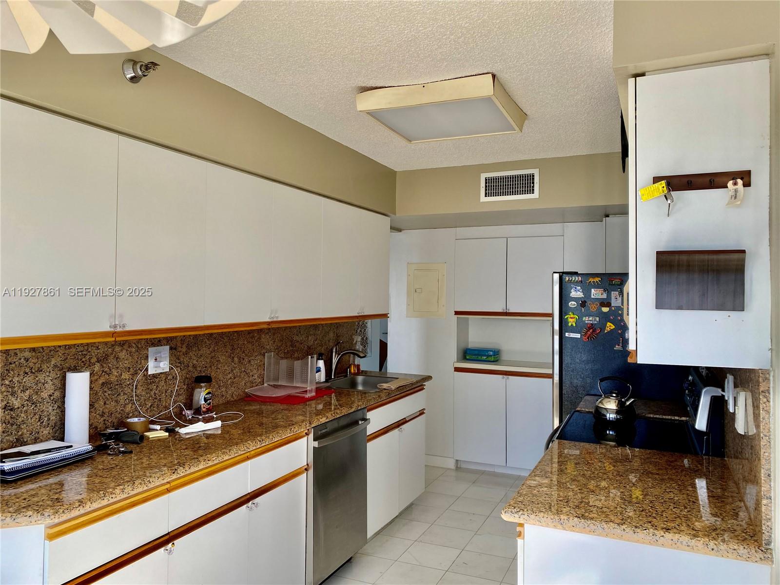 3400 NE 192nd St # 1712