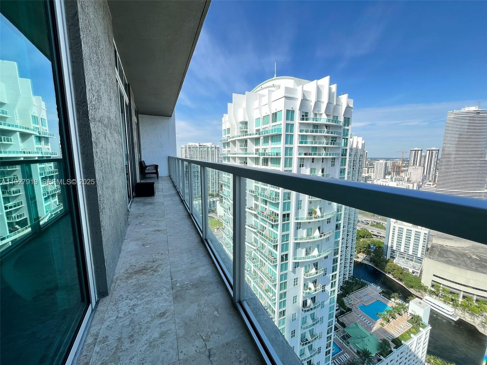 55 SE 6th St # 4103