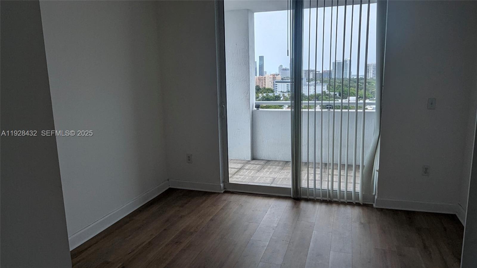 1401 SW 22nd St # 1405