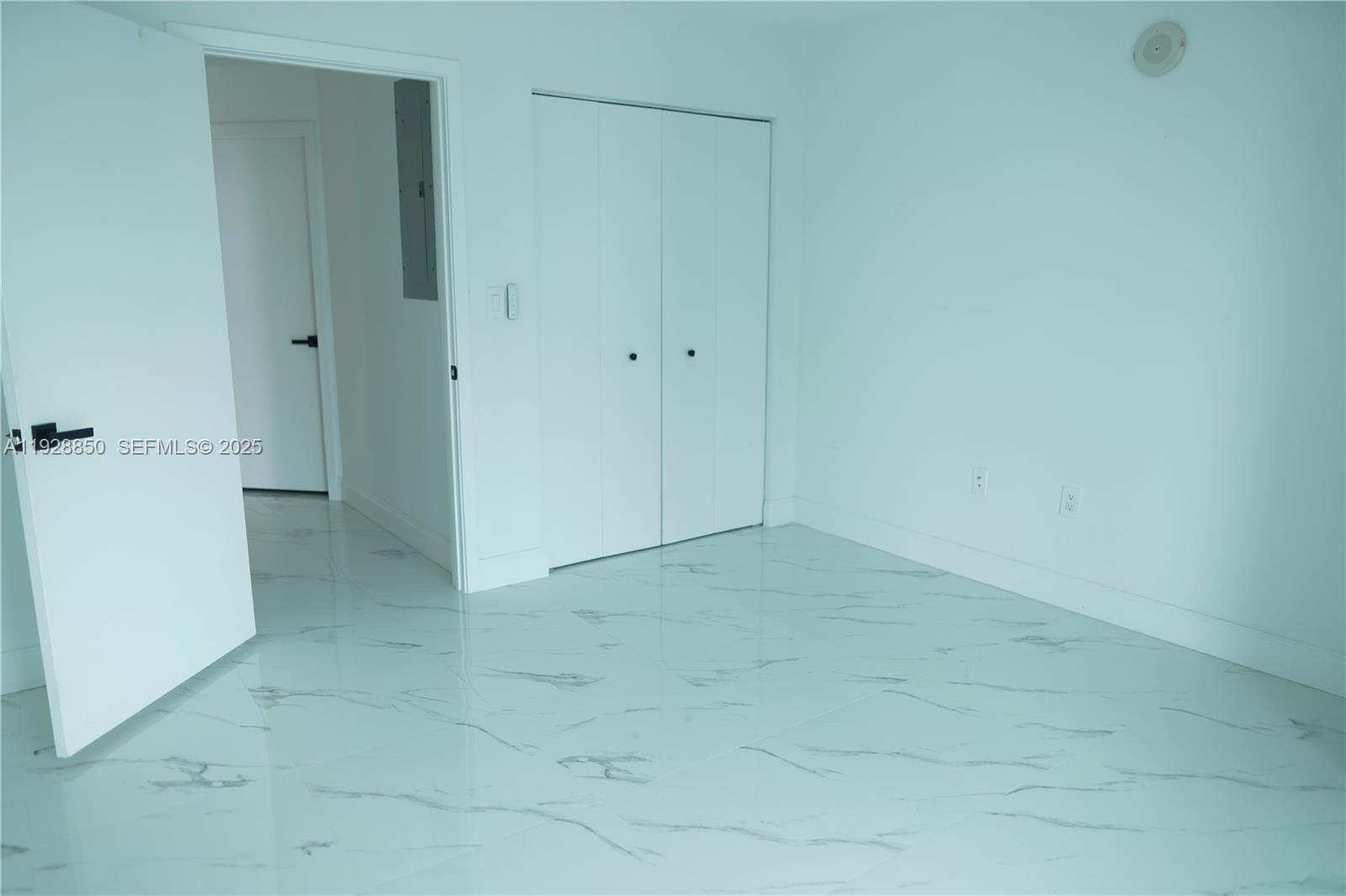 1111 SW 1st Ave Unit: 3320-N