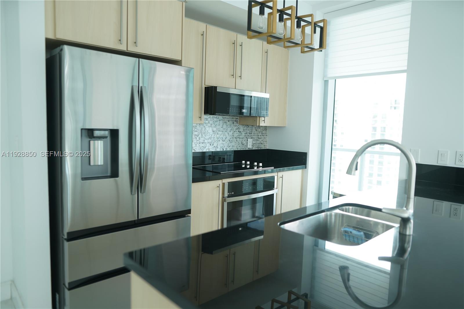 1111 SW 1st Ave Unit: 3320-N