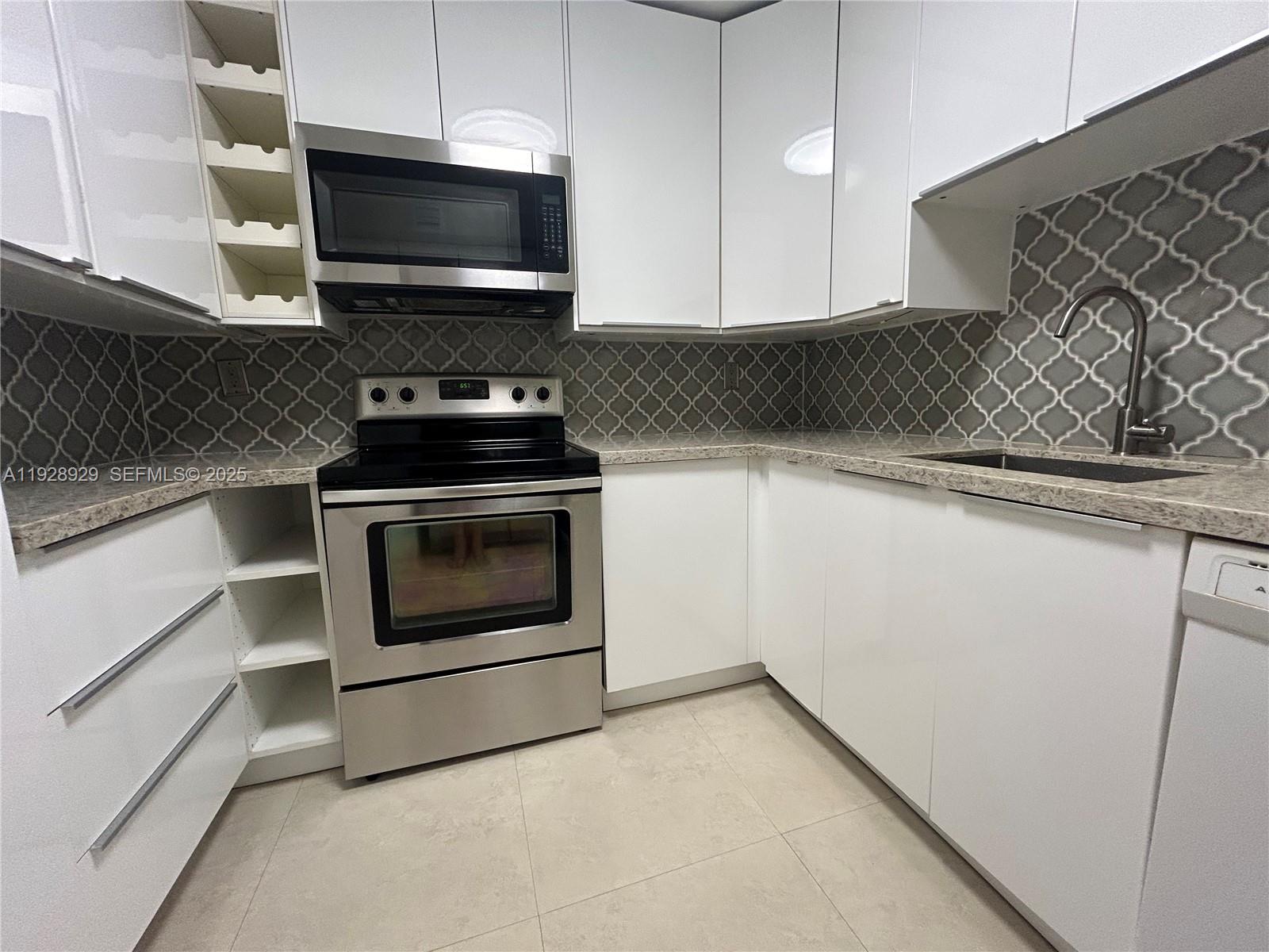 1450 Brickell Bay Dr # 1706