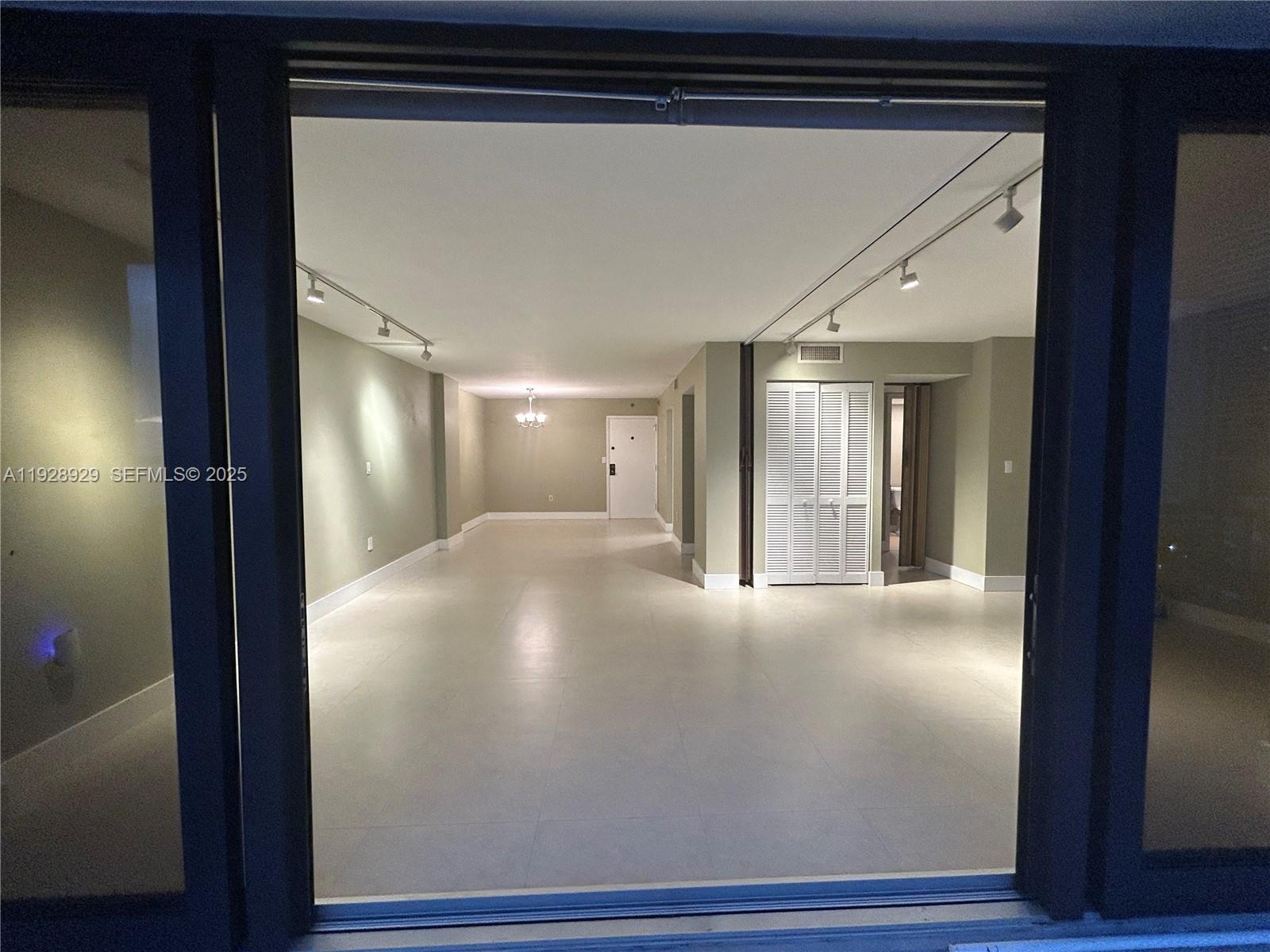 1450 Brickell Bay Dr # 1706