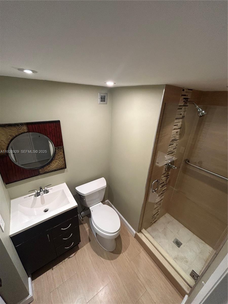 1450 Brickell Bay Dr # 1706