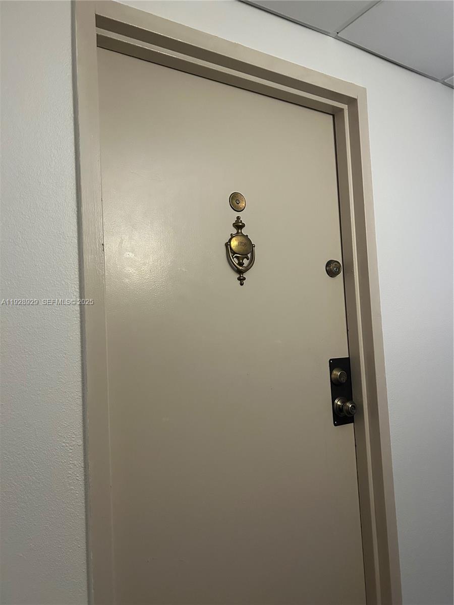 1450 Brickell Bay Dr # 1706