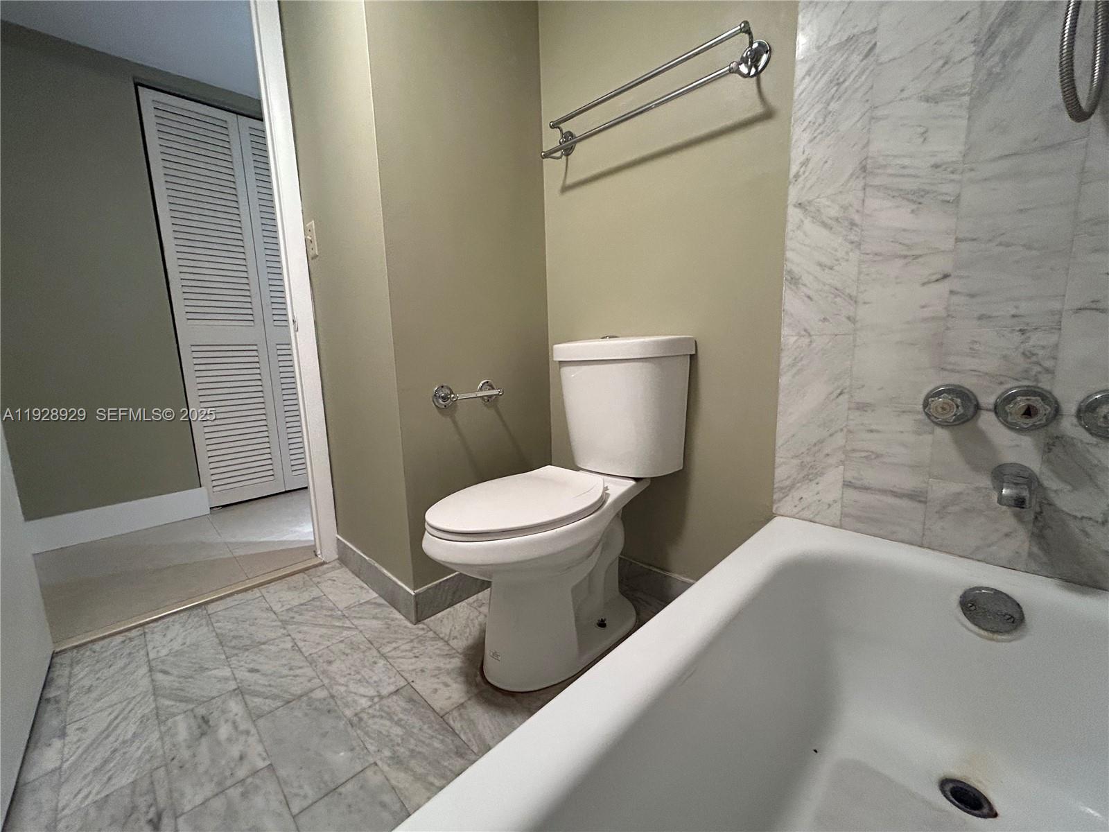 1450 Brickell Bay Dr # 1706