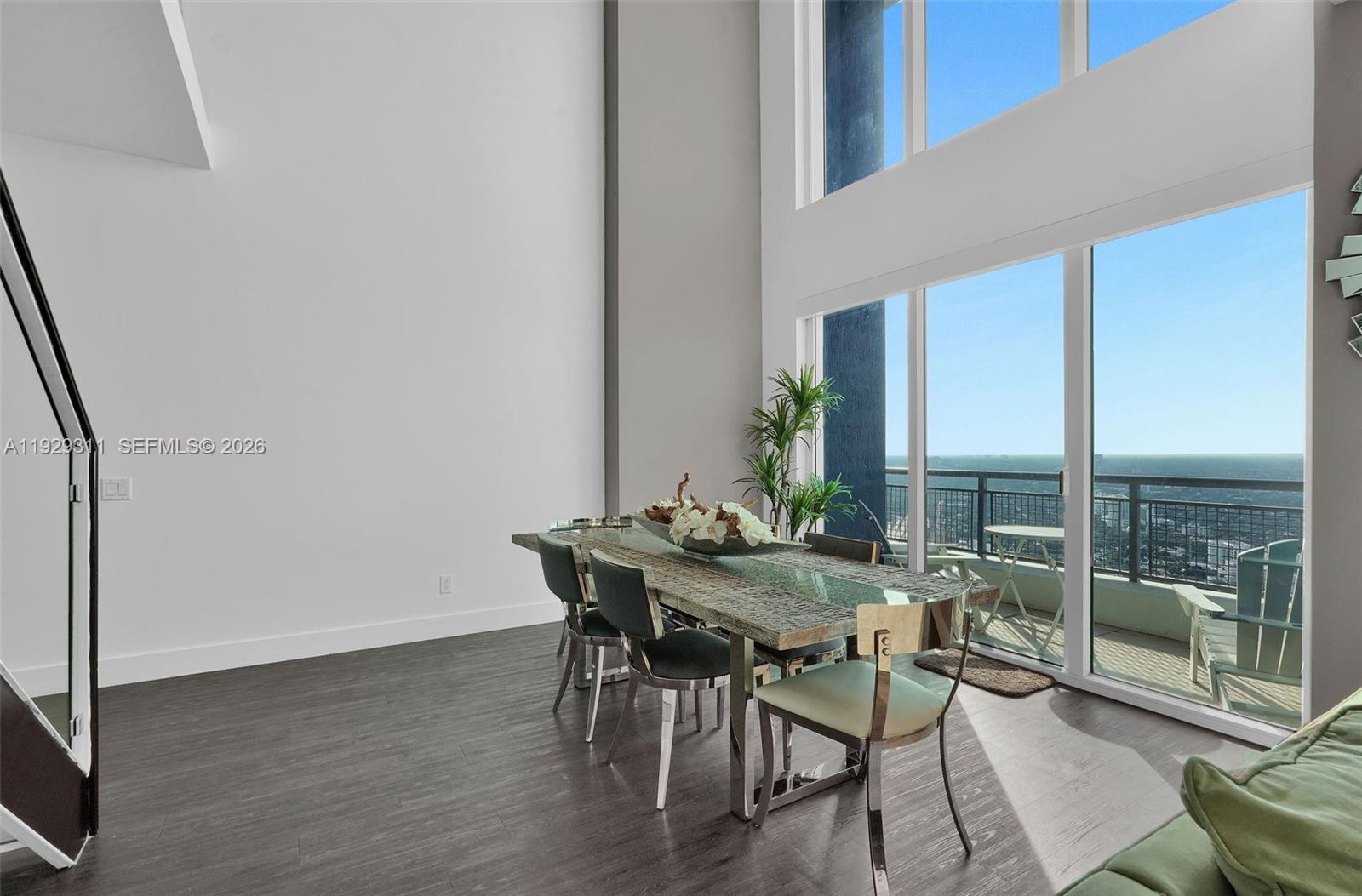 60 SW 13th St # 4607