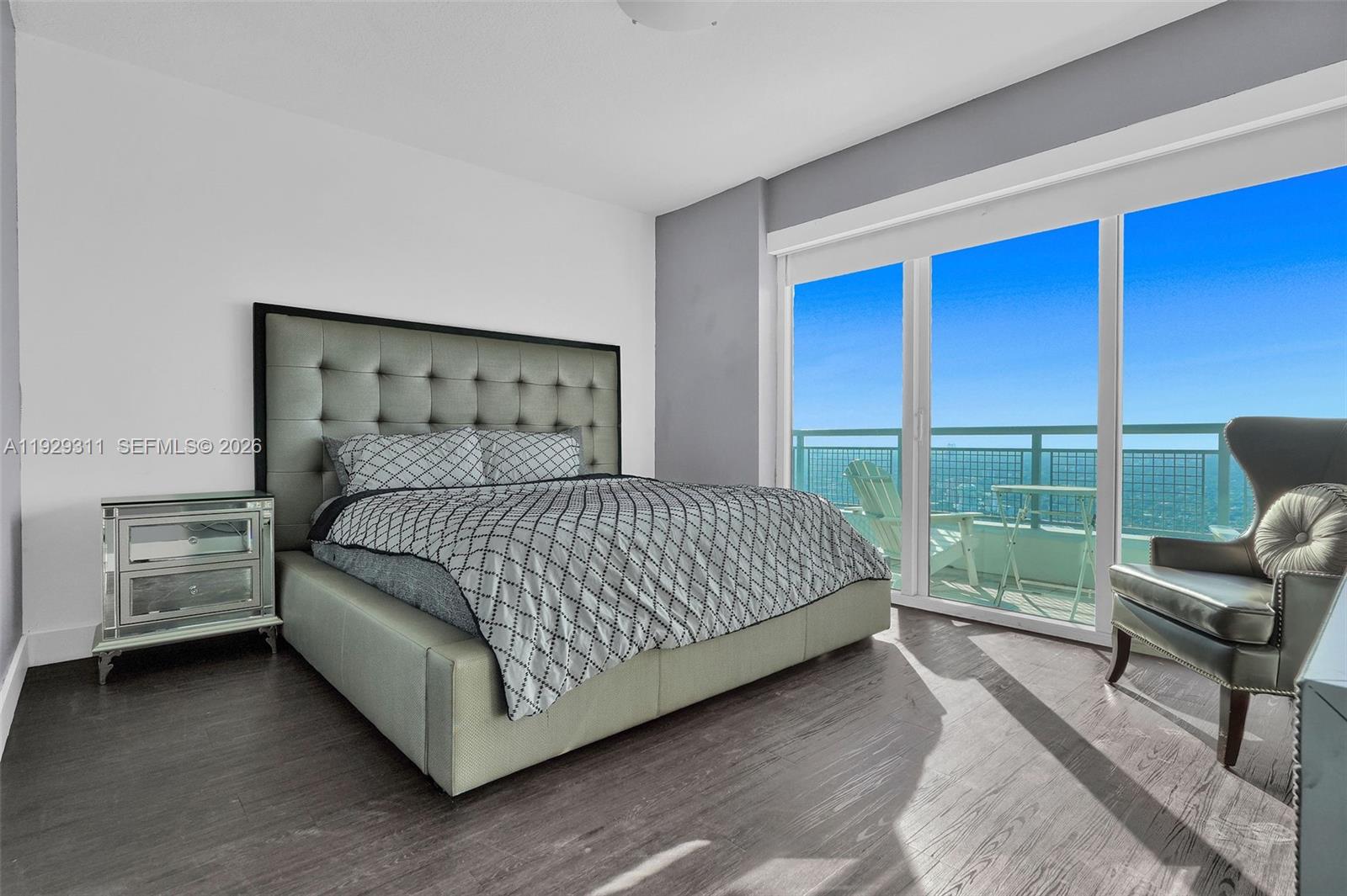 60 SW 13th St # 4607