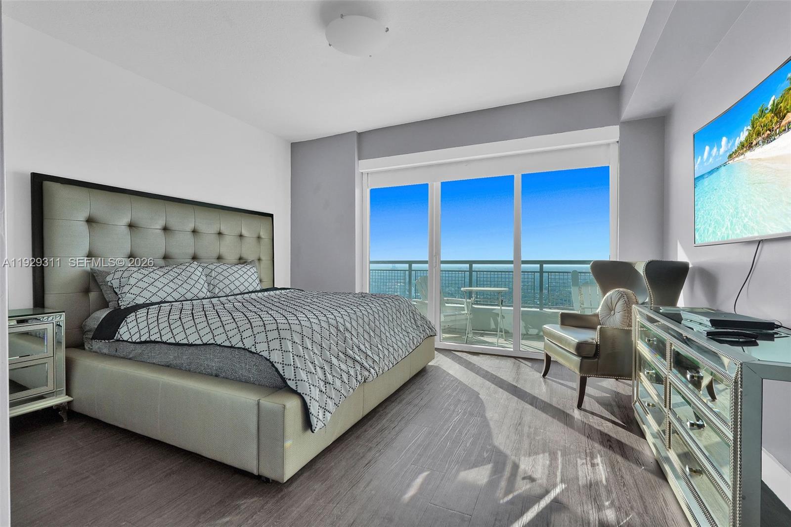 60 SW 13th St # 4607