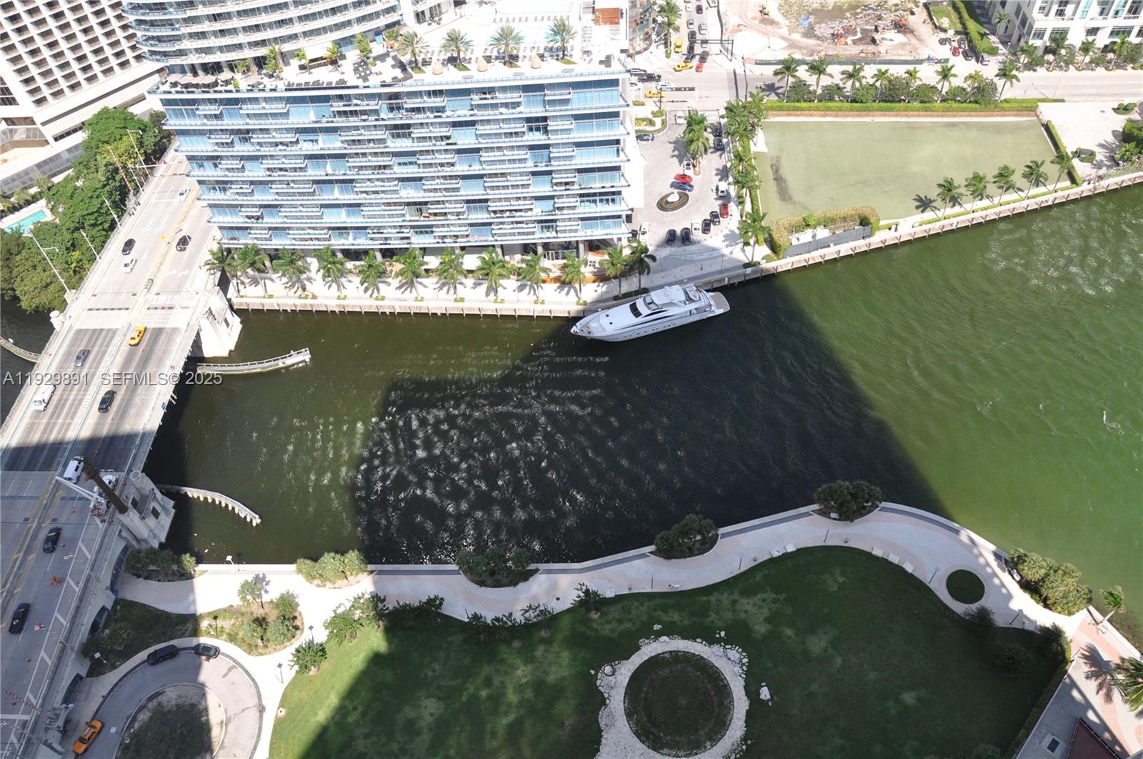 475 Brickell Ave # 4215