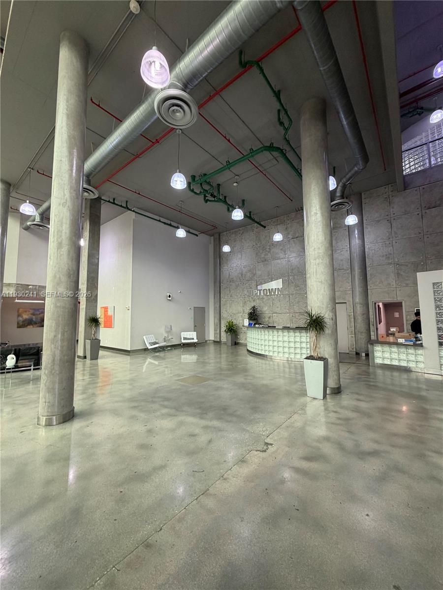 3029 NE 188th St # 303