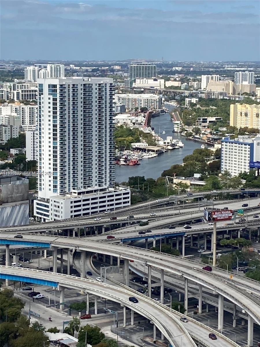 350 S Miami Ave Unit: 3907