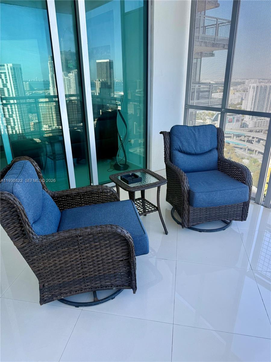350 S Miami Ave Unit: 3907