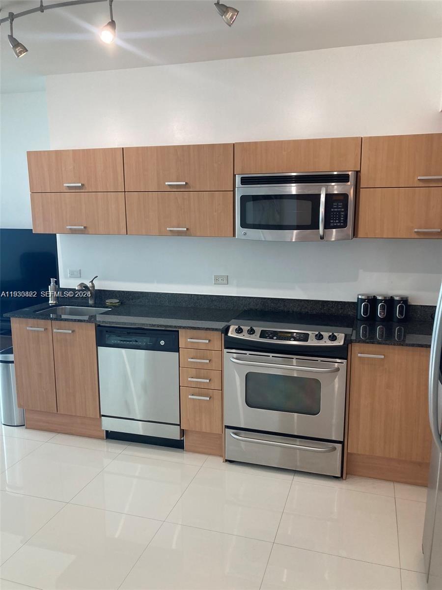 350 S Miami Ave Unit: 3907