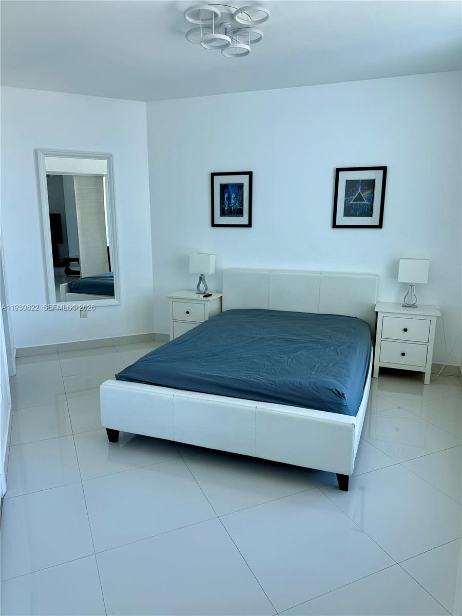 350 S Miami Ave Unit: 3907