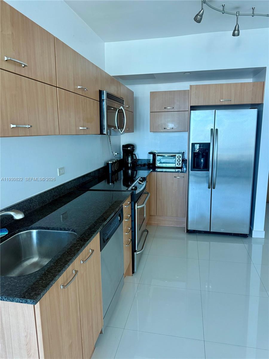 350 S Miami Ave Unit: 3907