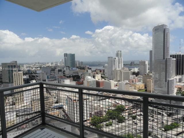 350 S Miami Ave Unit: 3907