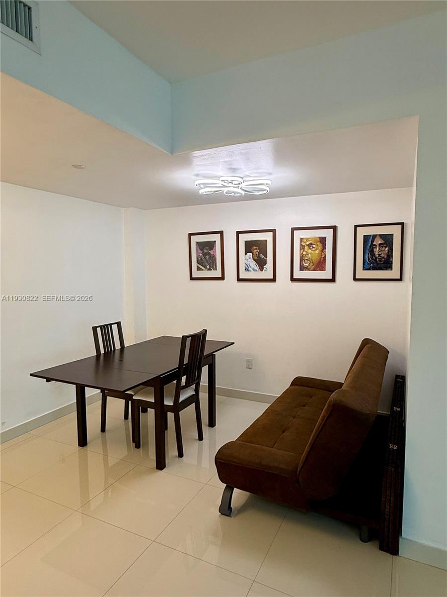 350 S Miami Ave Unit: 3907