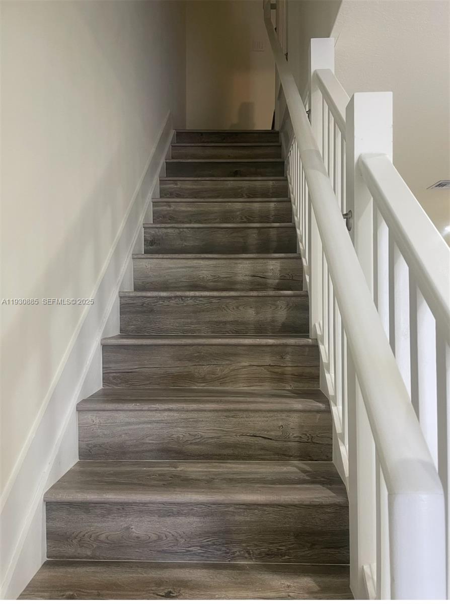 6455 NW 103rd Pl # 106