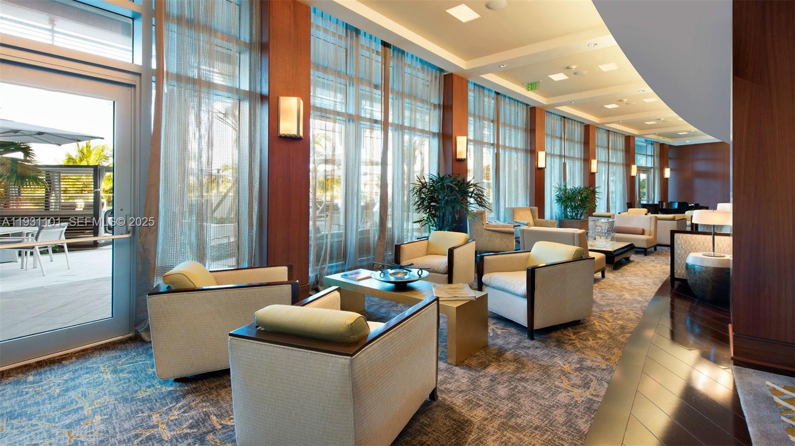 10295 Collins Ave # 803