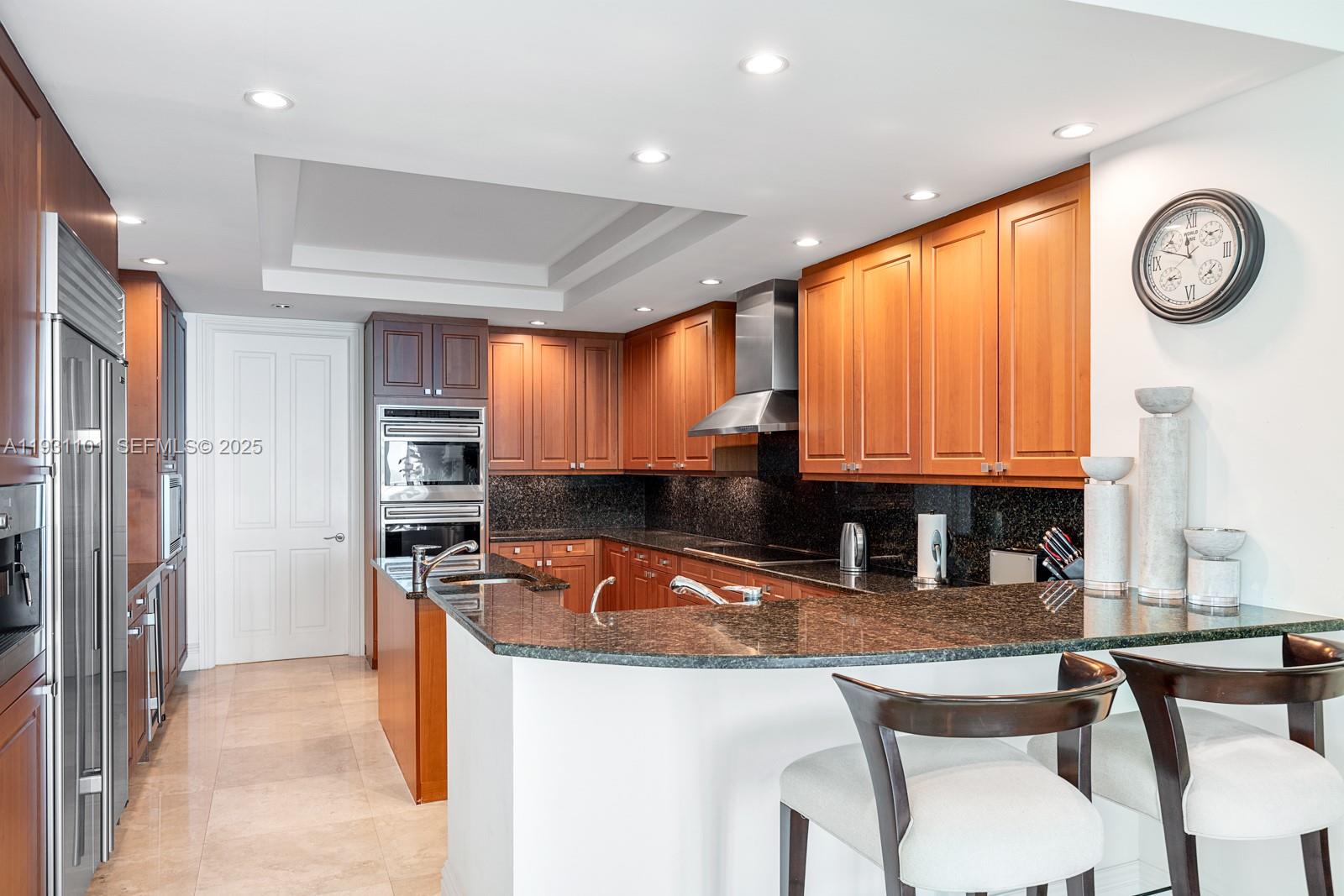 10295 Collins Ave # 803