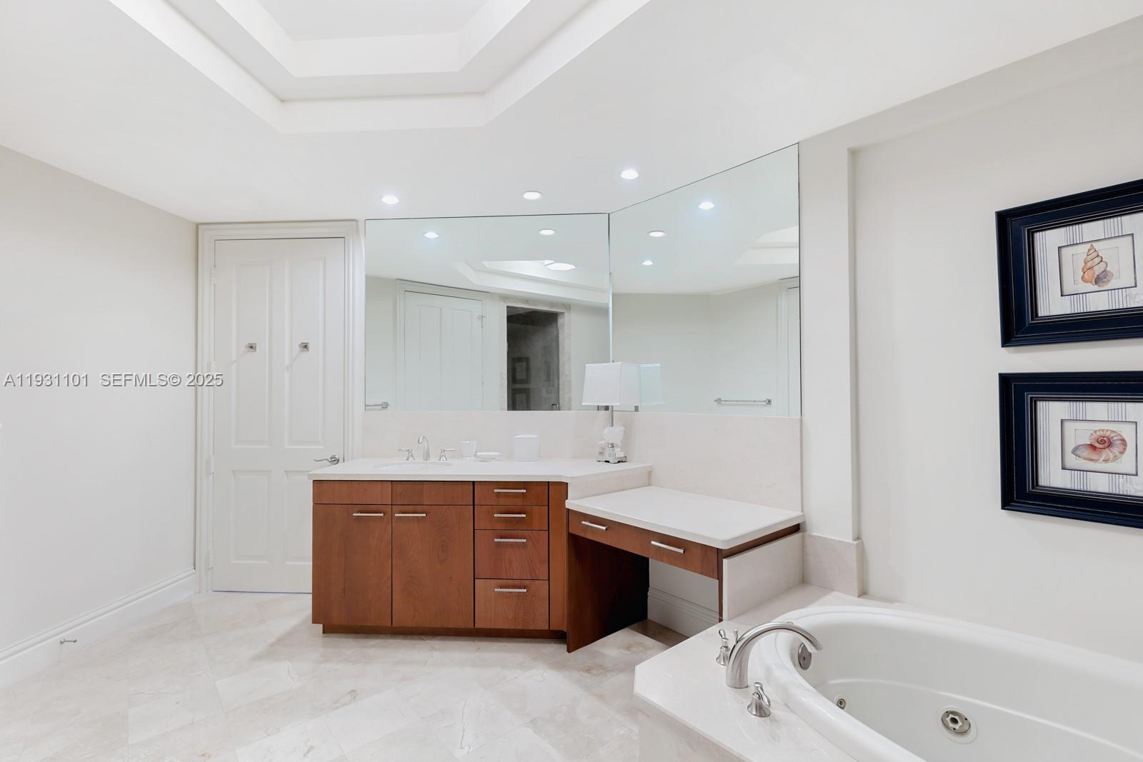 10295 Collins Ave # 803