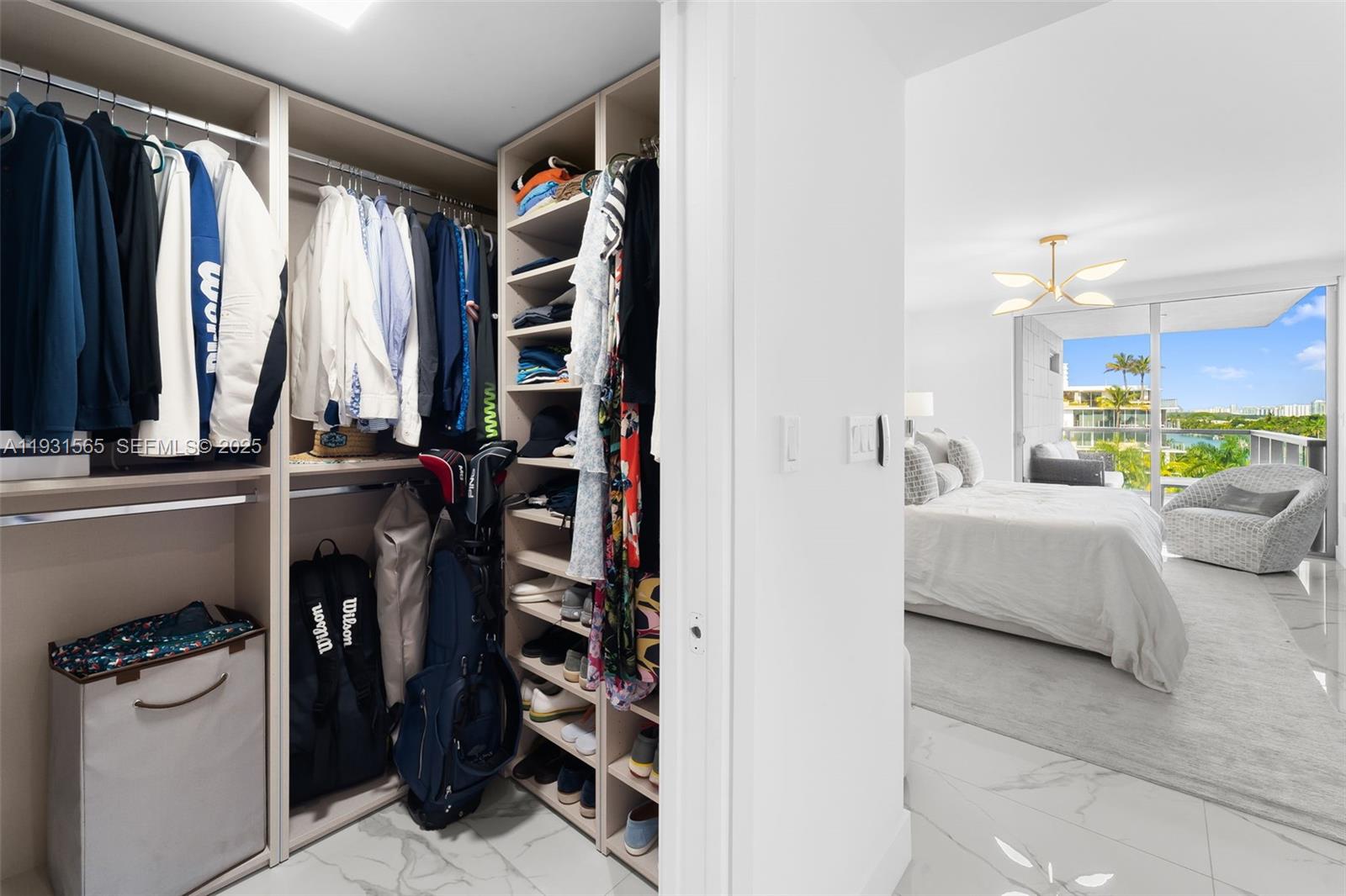 9521 E Bay Harbor Dr # 802