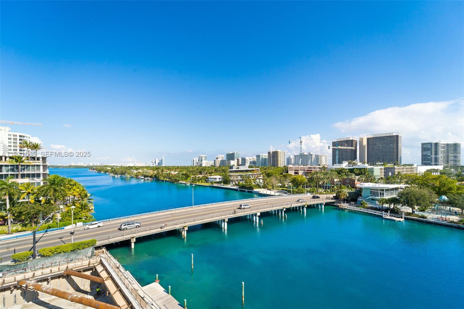 9521 E Bay Harbor Dr # 802