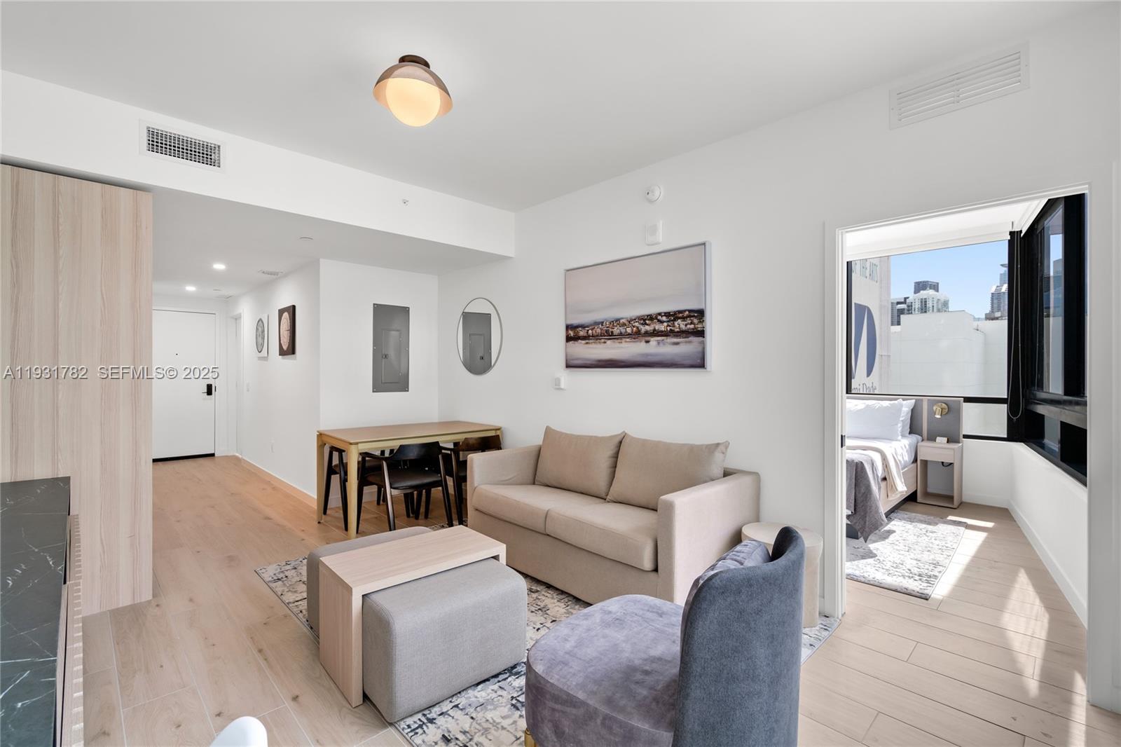 225 N Miami Ave Unit: 1012