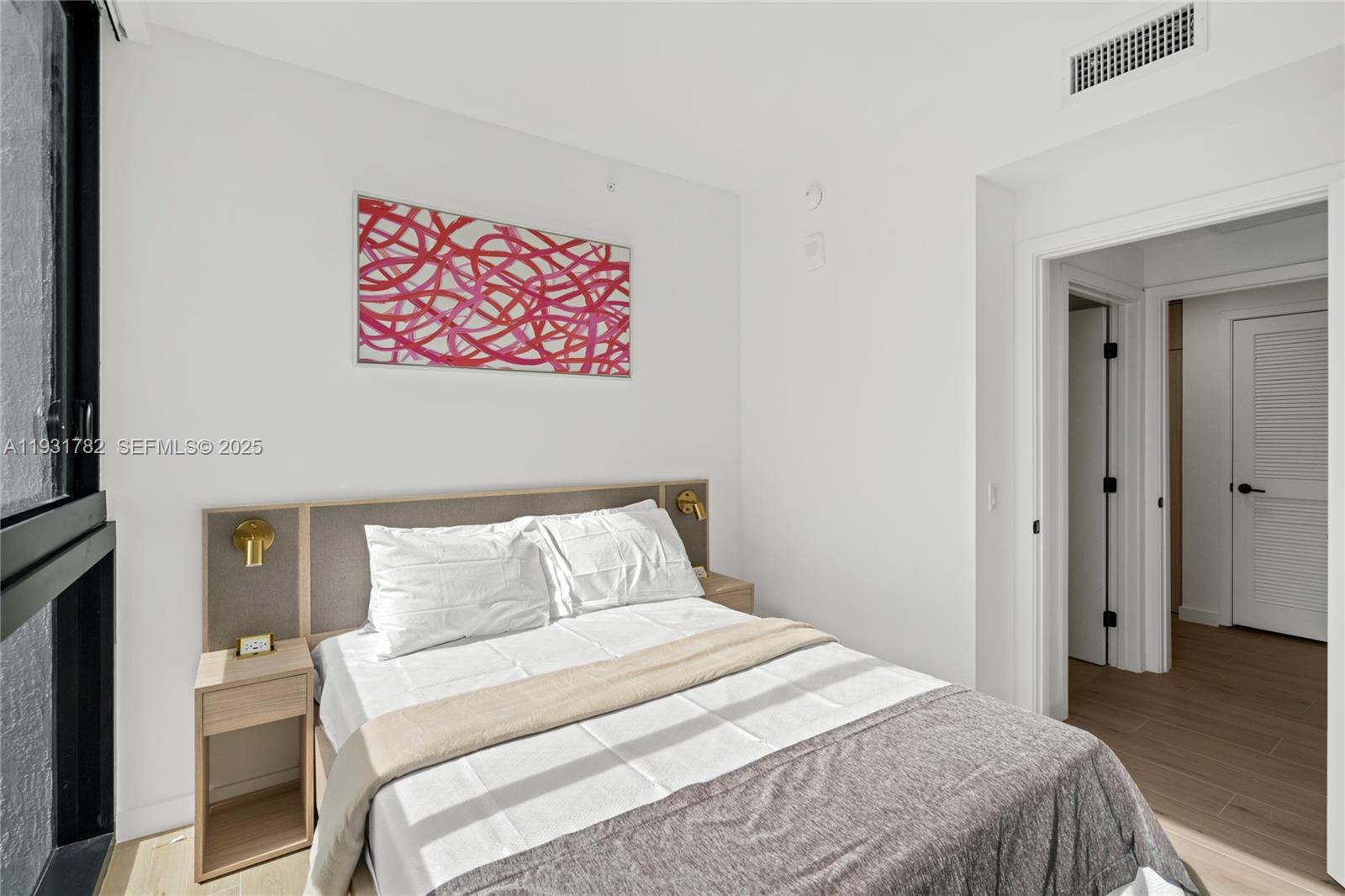 225 N Miami Ave Unit: 1012