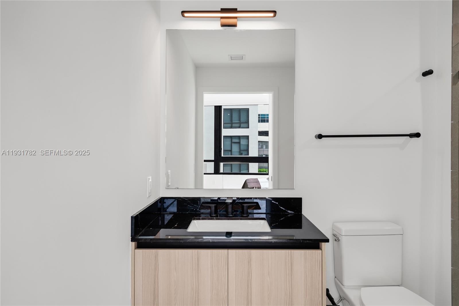 225 N Miami Ave Unit: 1012