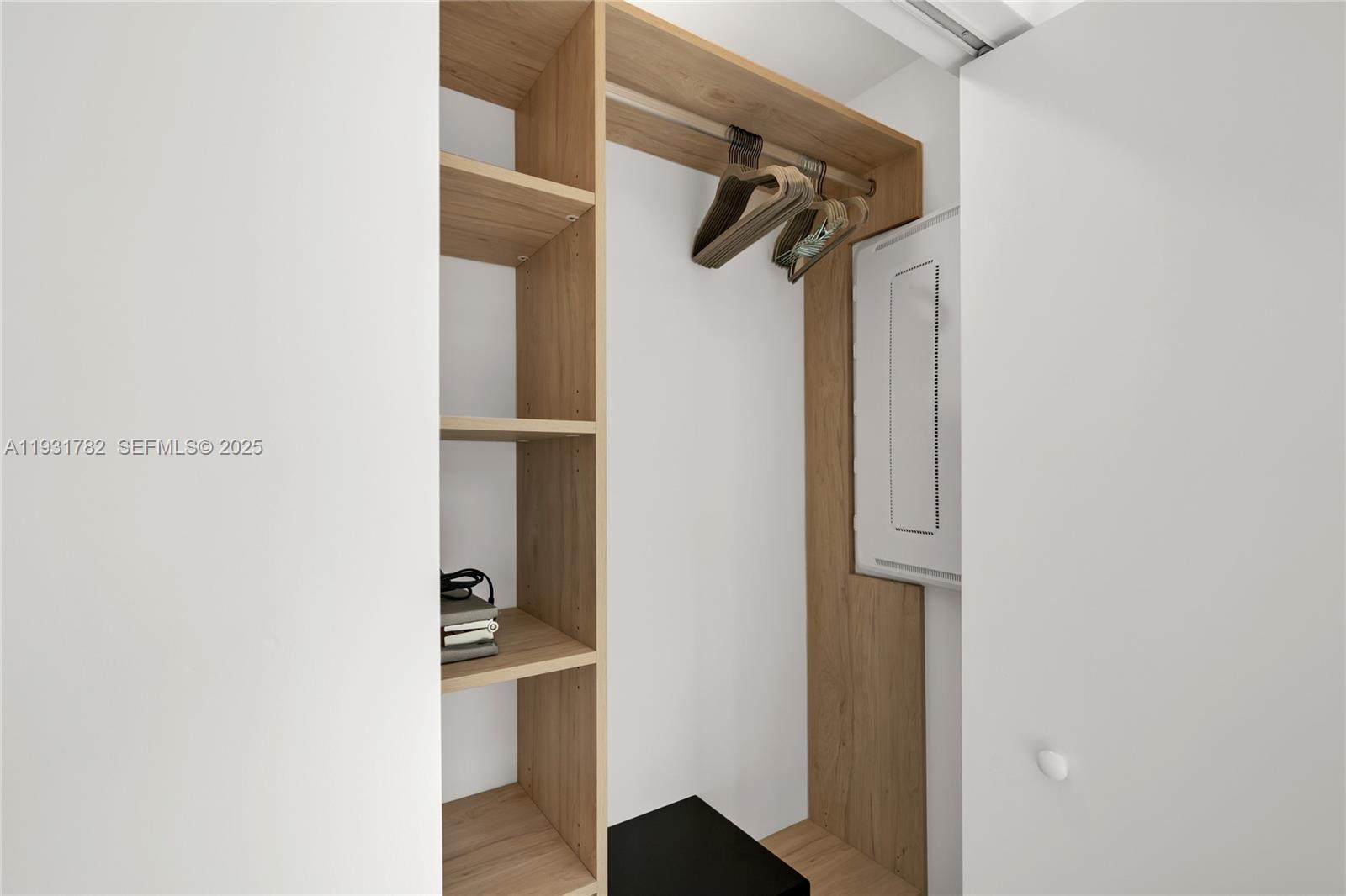 225 N Miami Ave Unit: 1012