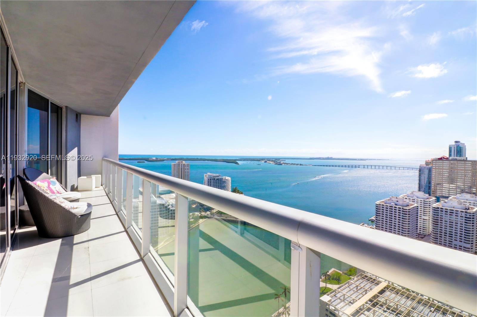 495 Brickell Ave # 4011