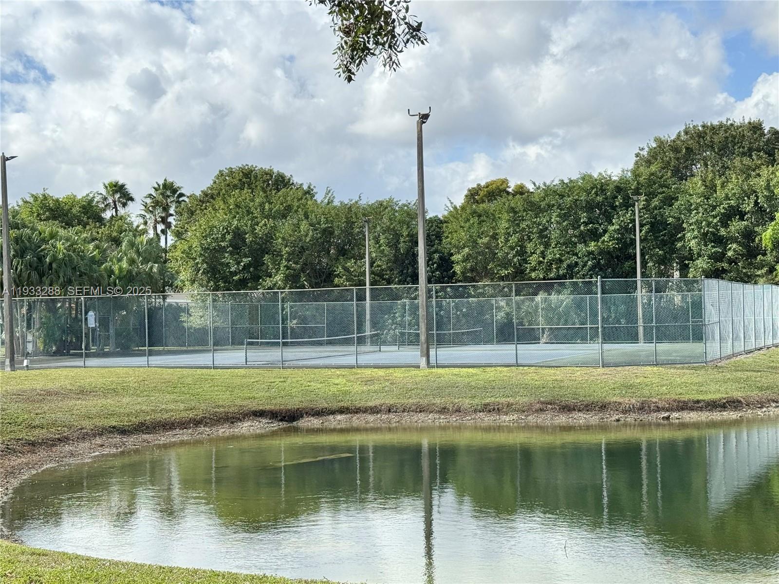 643 Vista Isles Dr # 1813