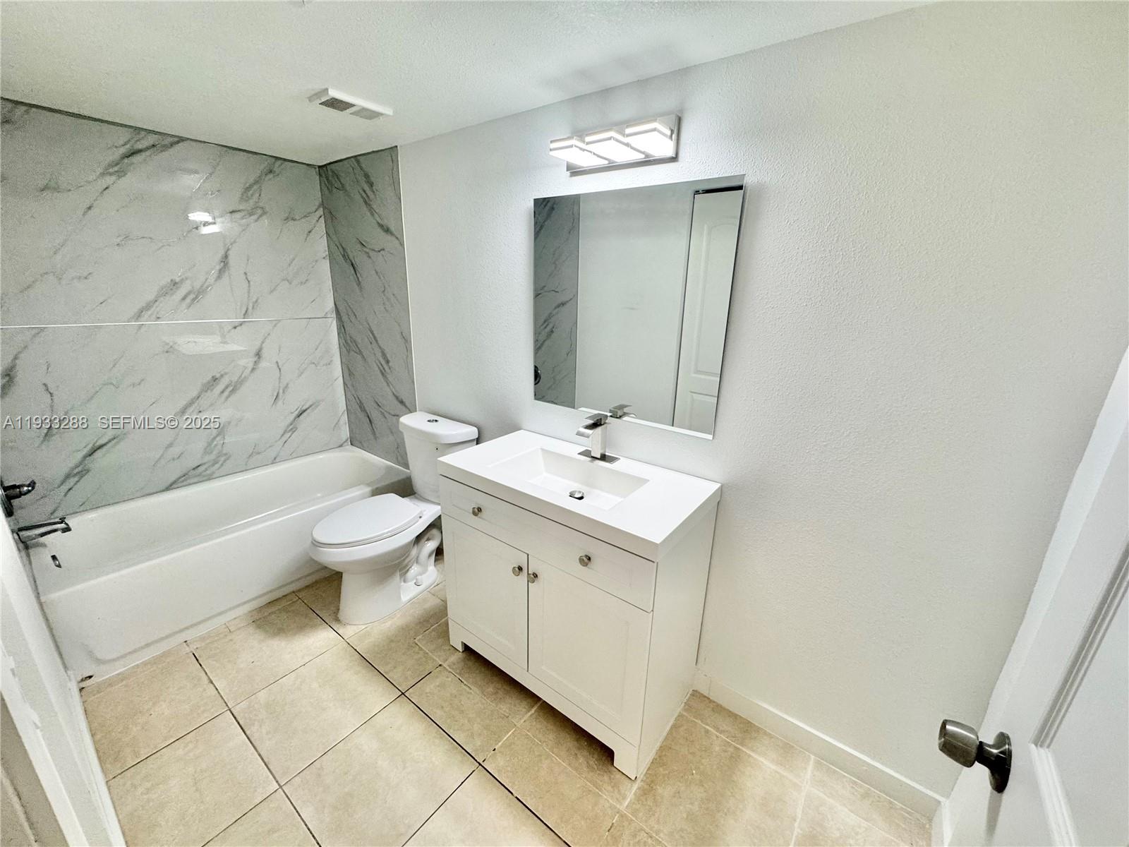 643 Vista Isles Dr # 1813