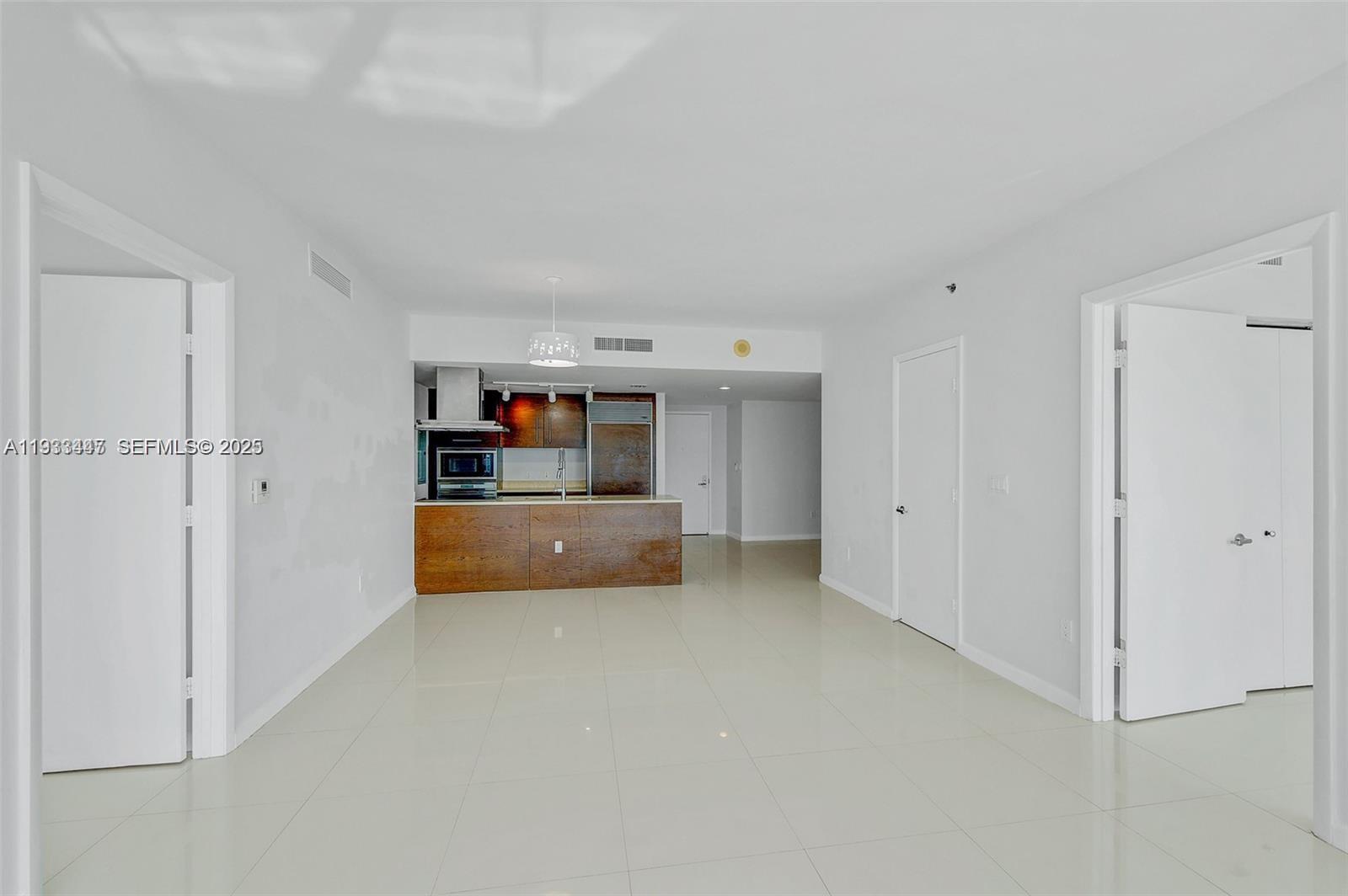 495 Brickell Ave # 2103