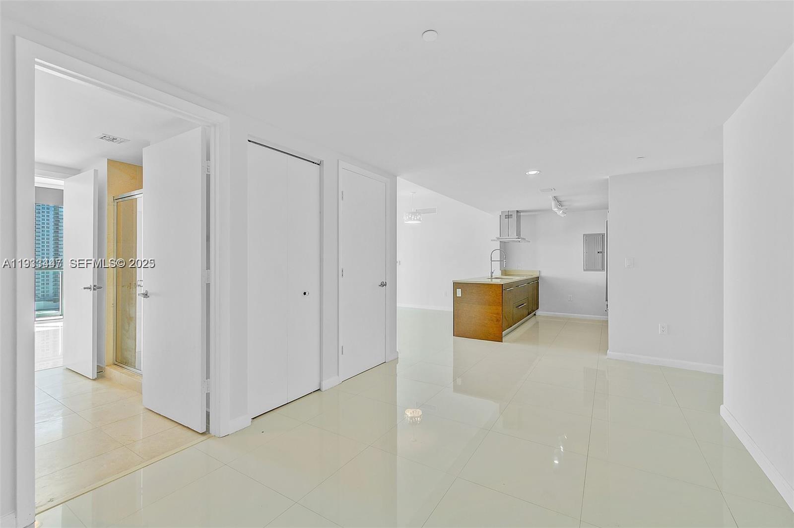495 Brickell Ave # 2103