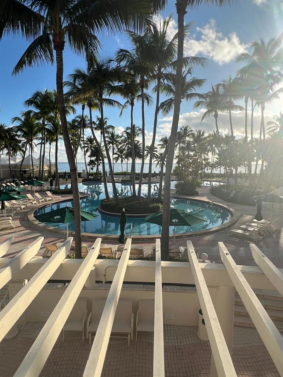 765 Crandon Blvd # 12 Unit: PH-12