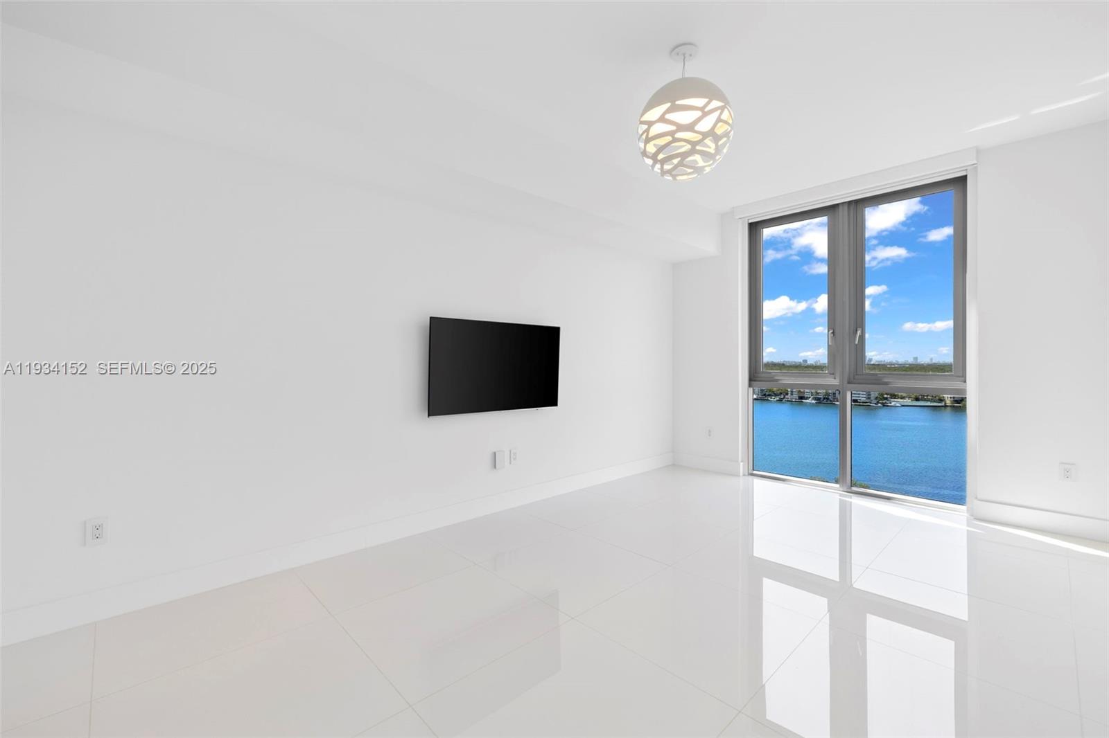 17111 Biscayne Blvd # 1110