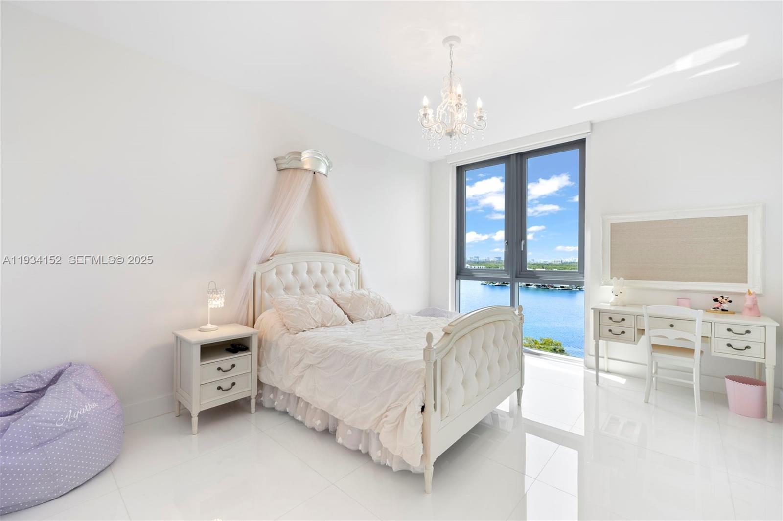 17111 Biscayne Blvd # 1110