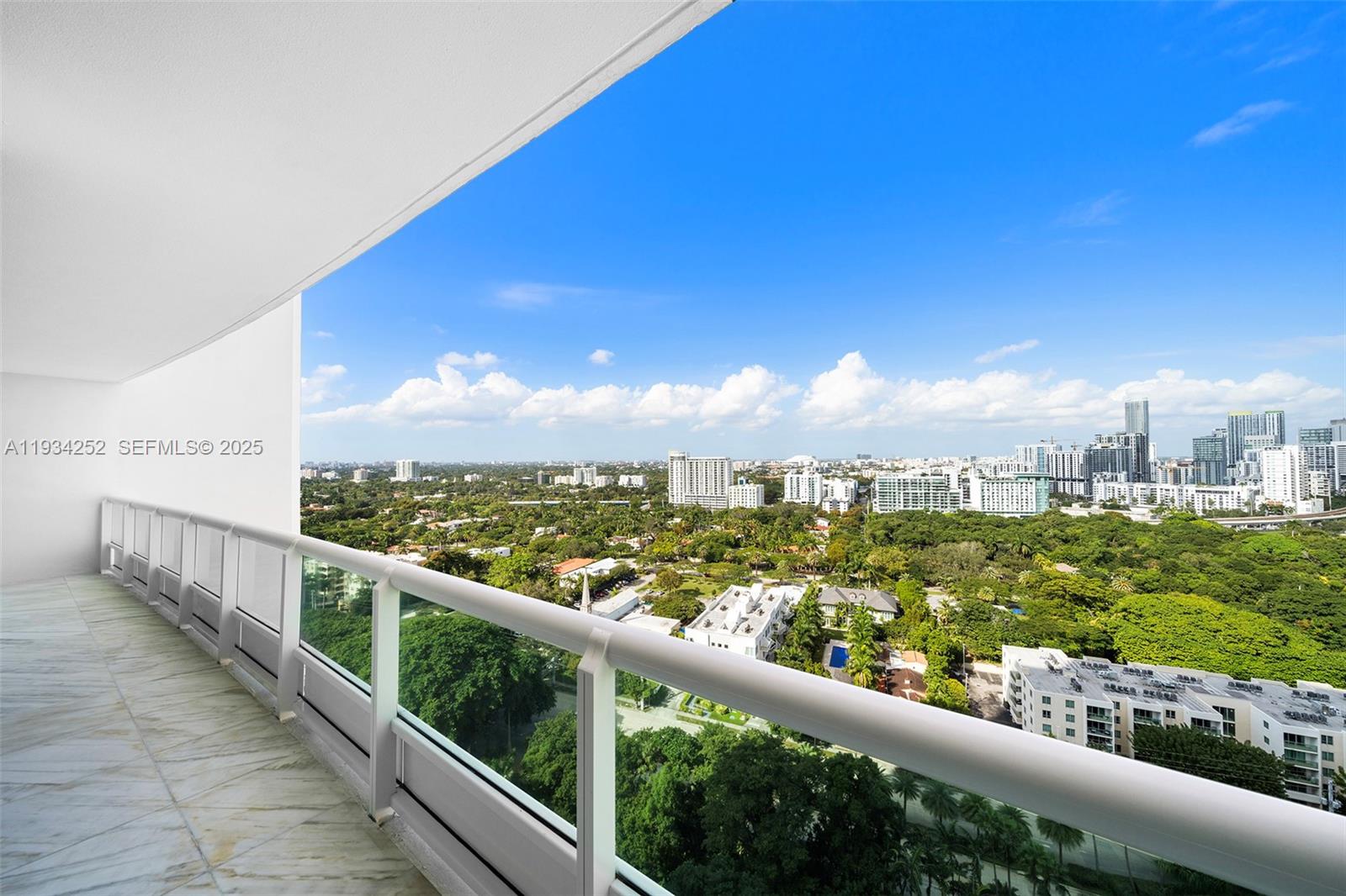 1643 Brickell Ave # 2304