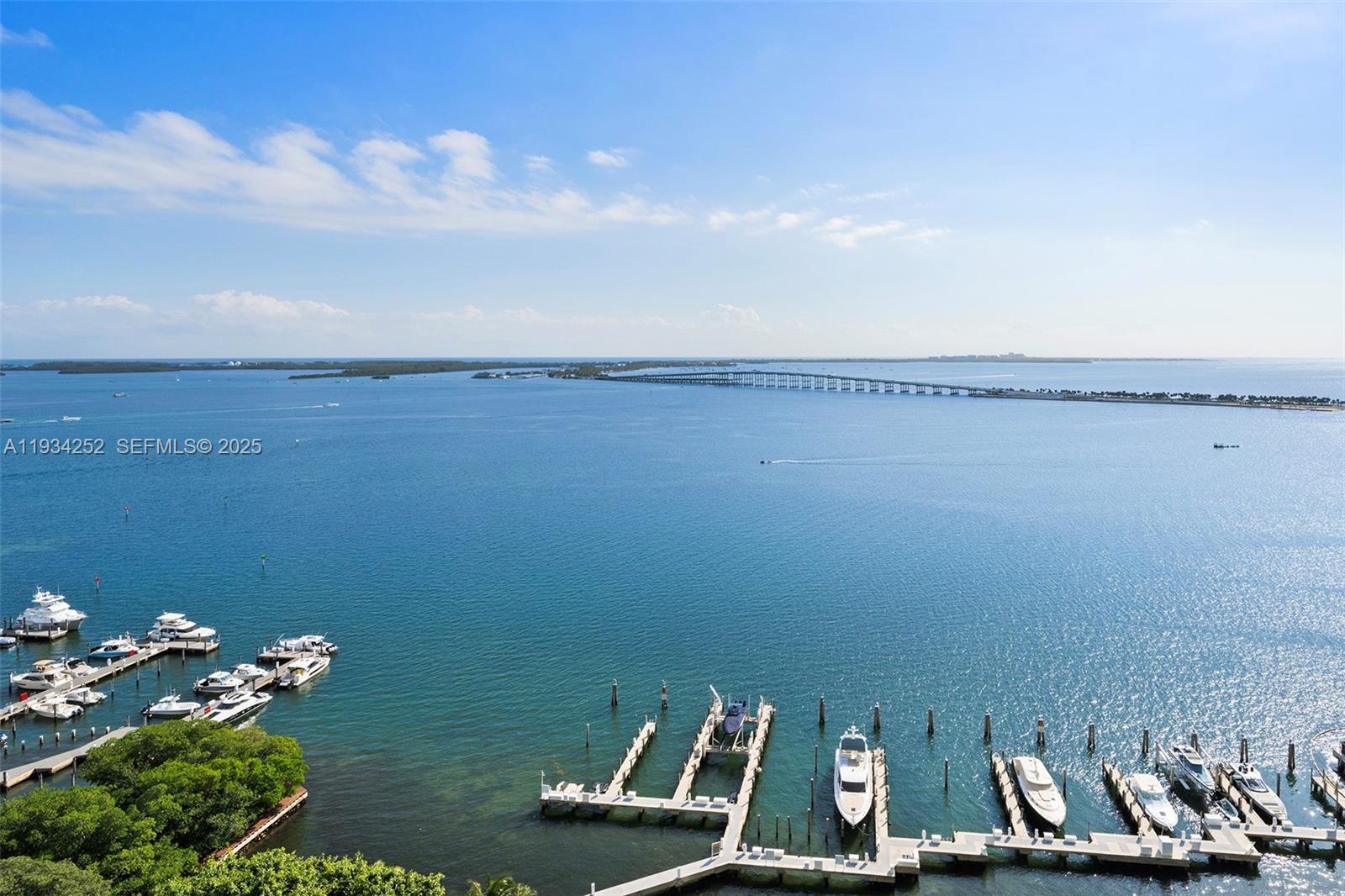 1643 Brickell Ave # 2304