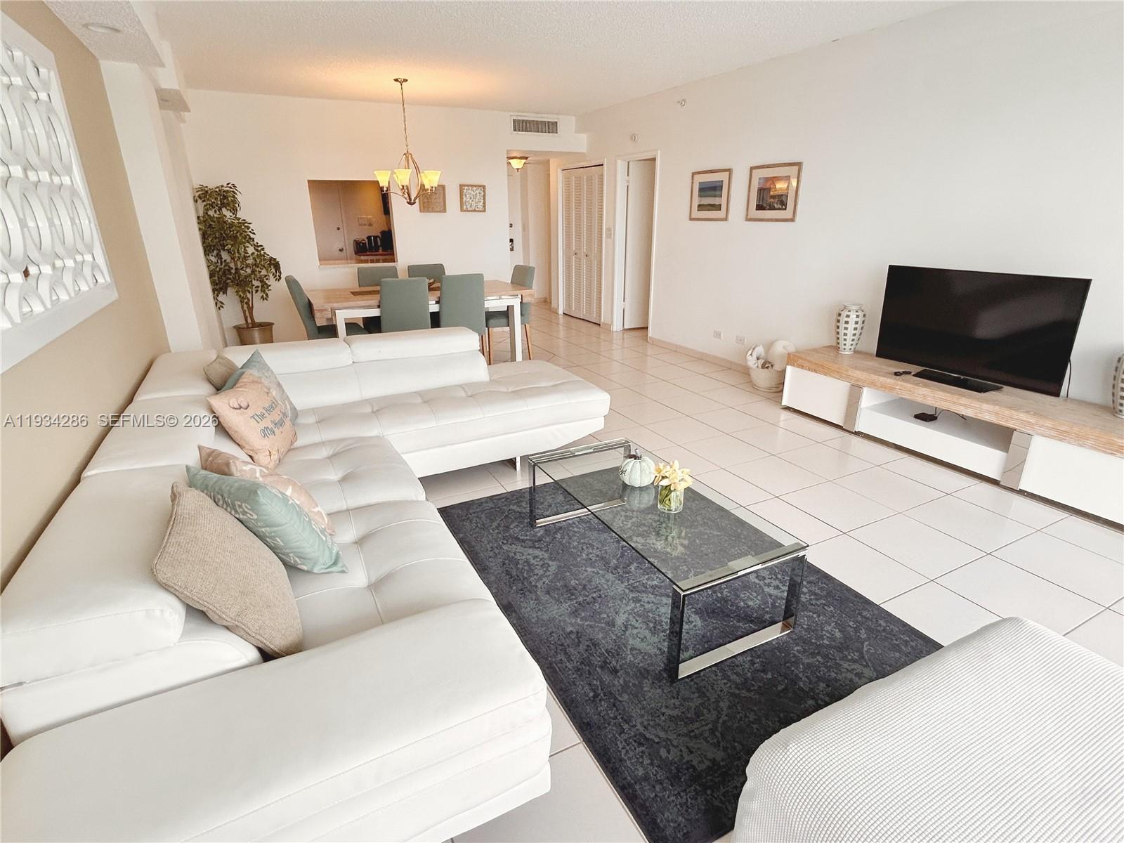 5601 Collins Ave # 1019