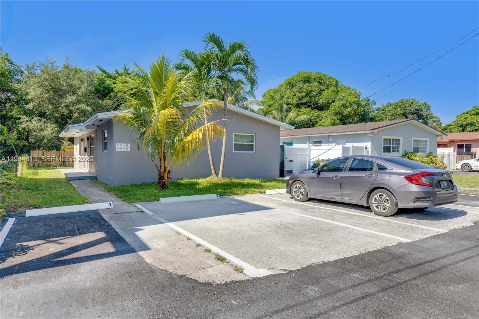 2512 NE 182nd Ter # 1