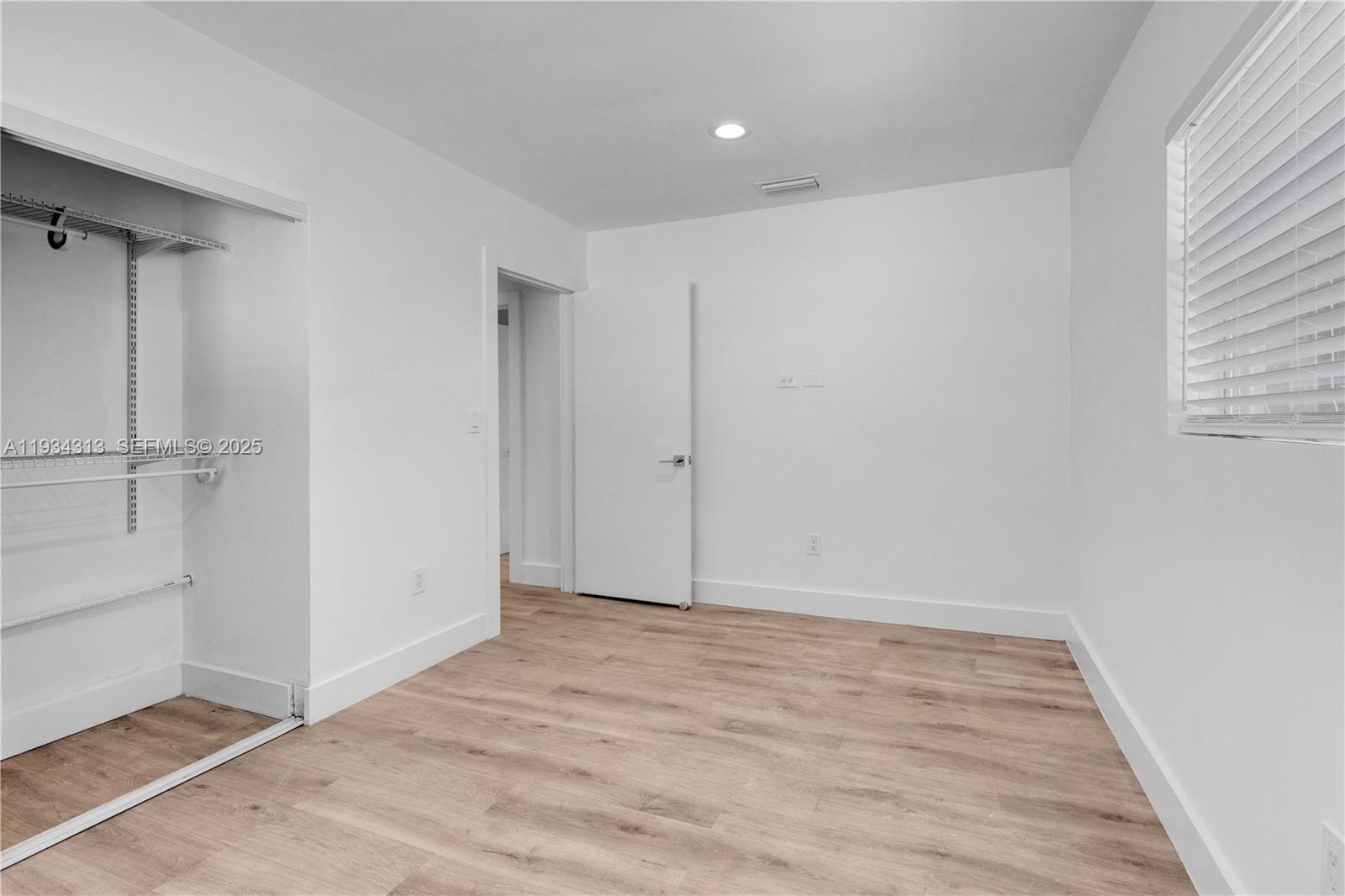 2512 NE 182nd Ter # 1